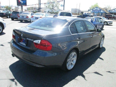 2006 BMW 330  xi