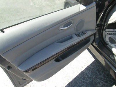 2006 BMW 330  xi