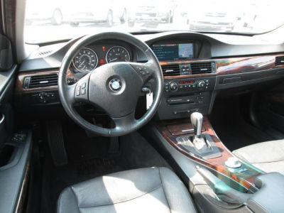 2006 BMW 330  xi