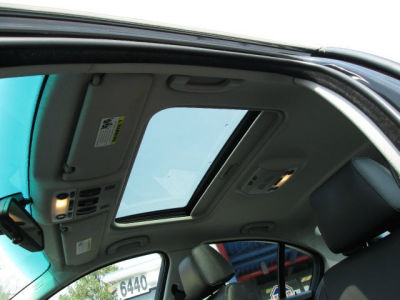 2006 BMW 330  xi