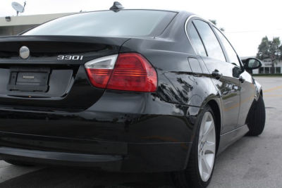 2006 BMW 330  i