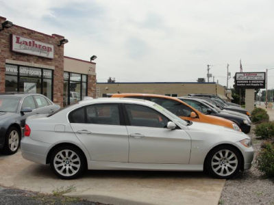 2006 BMW 330  i