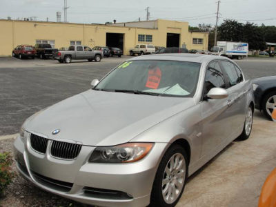 2006 BMW 330  i