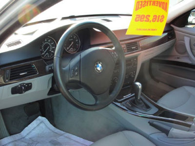 2006 BMW 330  i