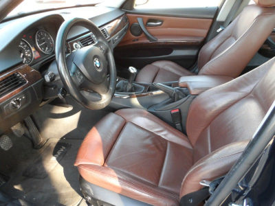 2006 BMW 330  i