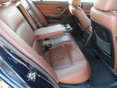 2006 BMW 330  i