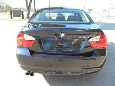 2006 BMW 330  i