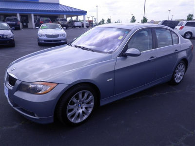 2006 BMW 330  i