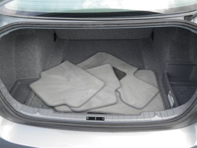 2006 BMW 330  i