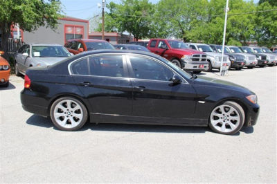 2006 BMW 330  i