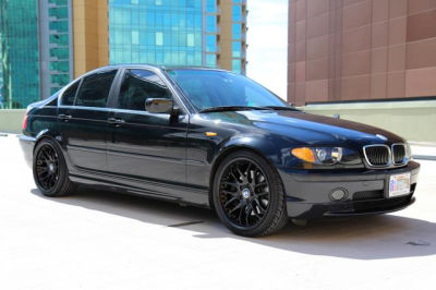 2004 BMW 330  xi