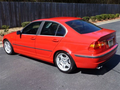 2003 BMW 330  i