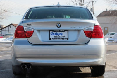 2006 BMW 330  xi