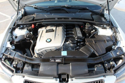 2006 BMW 330  xi
