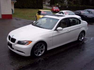 2006 BMW 330  i