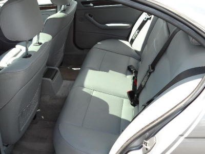 2004 BMW 330  i
