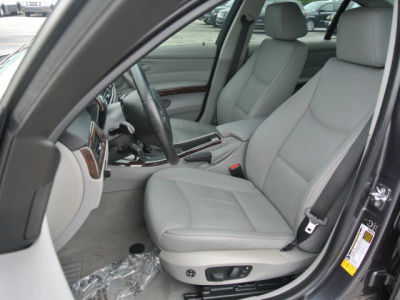 2006 BMW 330 i
