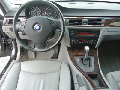 2006 BMW 330 i