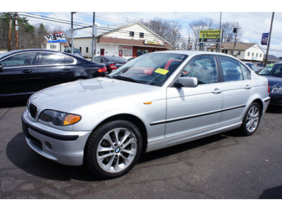 2004 BMW 330  xi