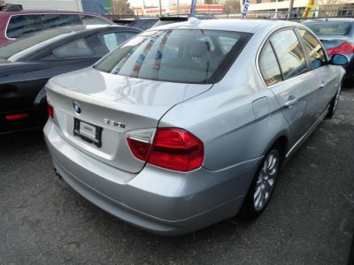 2006 BMW 330 i