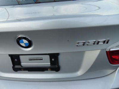 2006 BMW 330 i