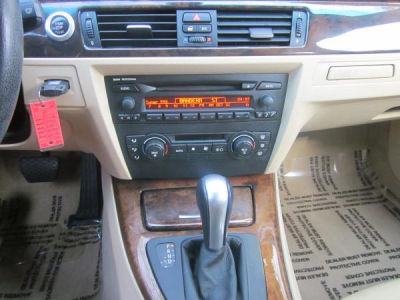 2006 BMW 330  i