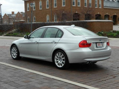 2006 BMW 330  xi