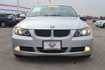 2006 BMW 330  i