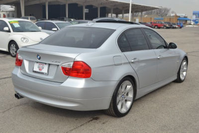 2006 BMW 330  i