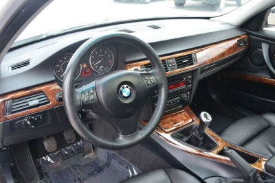 2006 BMW 330  i