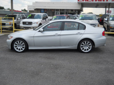 2006 BMW 330  i