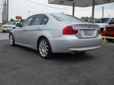 2006 BMW 330  i
