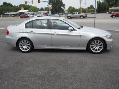 2006 BMW 330  i