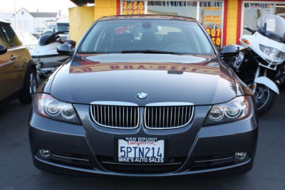 2006 BMW 330  i