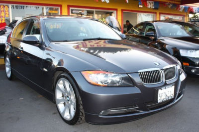 2006 BMW 330  i