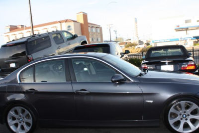 2006 BMW 330  i
