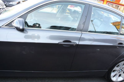 2006 BMW 330  i