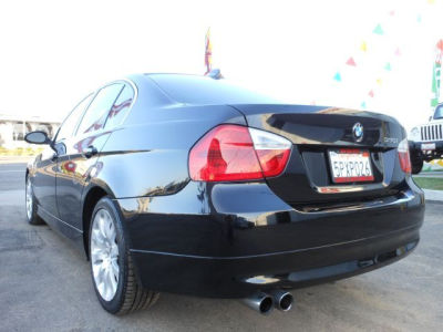 2006 BMW 330 i