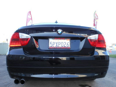 2006 BMW 330 i