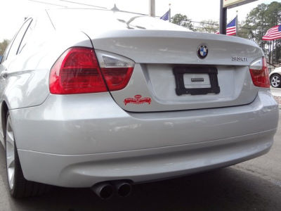 2006 BMW 330  i