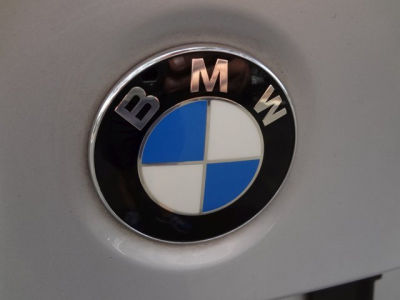 2006 BMW 330  i