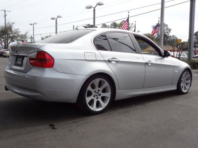 2006 BMW 330  i