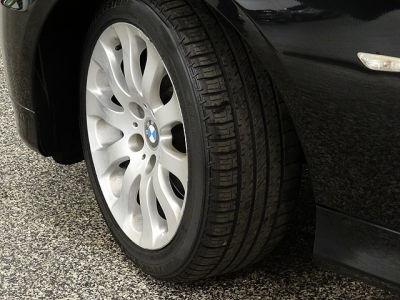 2006 BMW 330  i