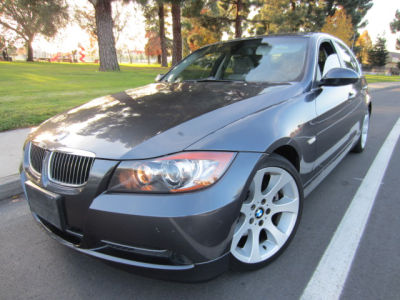 2006 BMW 330  i