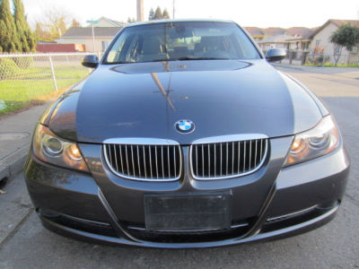 2006 BMW 330  i