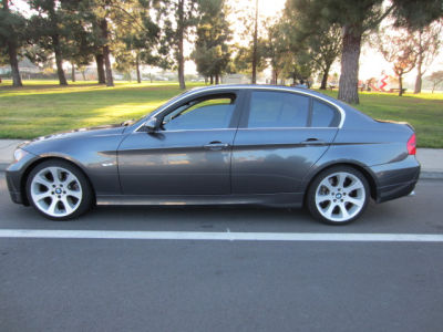 2006 BMW 330  i