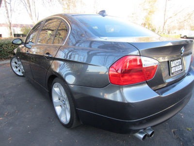 2006 BMW 330  i
