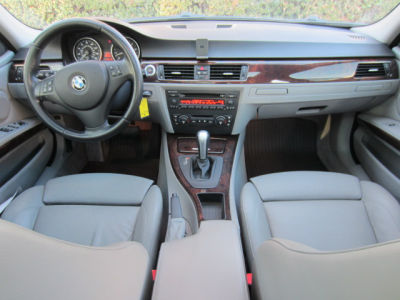 2006 BMW 330  i