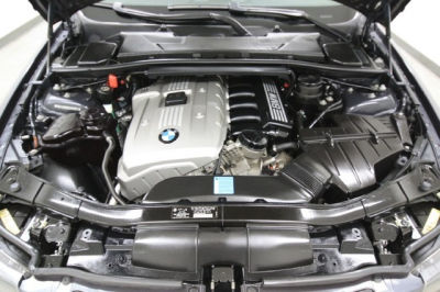 2006 BMW 330  i