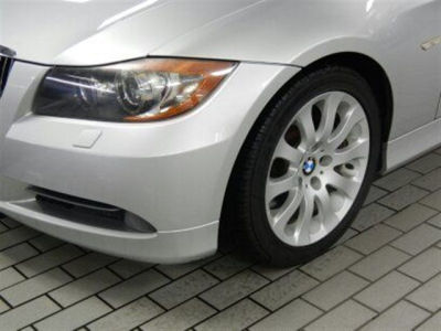 2006 BMW 330 i